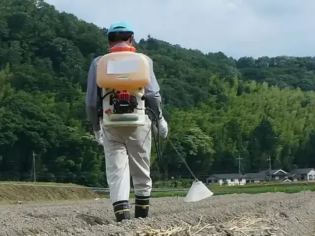 動力噴霧器(どうりょくふんむき)